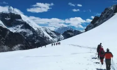 Chola Pass Trek