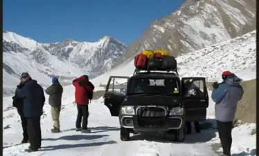 Jeep Safari Tour Manali to Leh