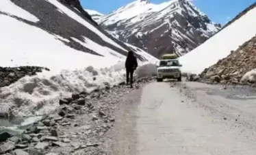 Ladakh Srinagar Jeep Safari